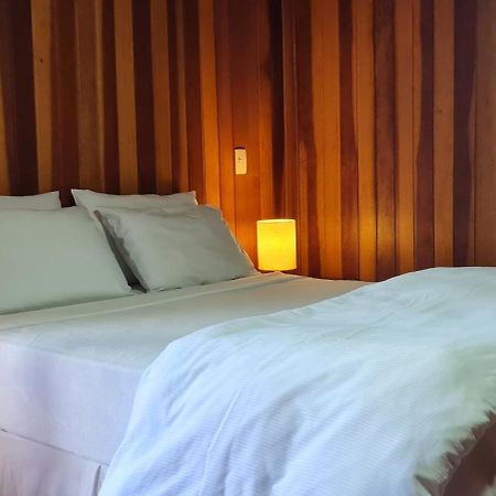 Arado 313 Suites Monte Verde  Quarto foto